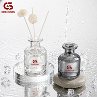 Bouteille en verre pour bâtonnets de parfum d'aromathérapie 100ml 150ml 50ml 200ml Bouteille diffuseur de parfum en verre vide de luxe personnalisée noire