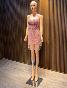 Robe moulante mini de luxe à manches classiques pour femme, en soie haut de gamme avec décoration en strass, respirante et confortable, fabriquée à Hanoï - Product Image 2