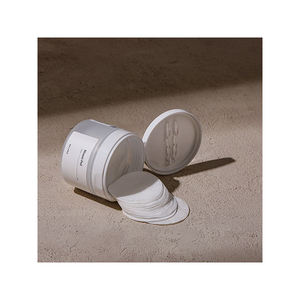 แผ่นโทนเนอร์วีแกนบาลันซ์แบบกำหนดเอง ผลิตจากฝ้ายที่เป็นมิตรต่อสิ่งแวดล้อม เพื่อผิวเรียบเนียน ซึมซาบเร็ว และช่วยปลอบประโลมผิวให้ชุ่มชื้น - Product Image 5