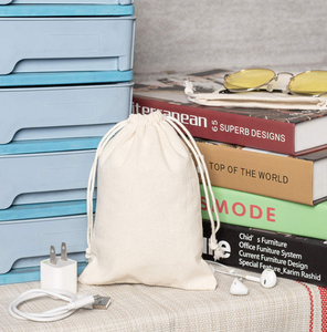 Sac à cordon personnalisé imprimé en tissu fin 100% biologique naturel, petit sac en coton en vrac avec logo, sac de shopping - Product Image 4