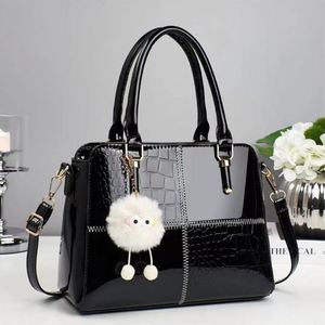 Bolsos de Mano Impermeables de PU con Colgante Gratis, Bolsos Casuales para Mujer, Bolsos Cruzados con Correa de Hombro Extraíble - Product Image 4