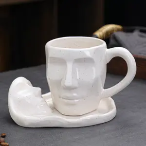 유럽 인간의 얼굴 세라믹 3d 머그잔 접시 손으로 만든 엠 보스 세라믹 커피 잔 세트 사용자 정의 로고