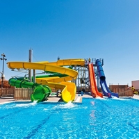Toboggan aquatique de qualité commerciale, haute durabilité, faible coût de réparation pour les parcs à thème, parcs aquatiques, stations balnéaires