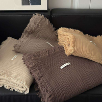 Couverture en mousseline de coton 100% tricotée sur mesure Meibaby à imprimé chat, moderne, quatre saisons, pour canapé et décoration intérieure, avec pompons, vente en gros