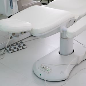 <span class=keywords><strong>Table</strong></span> <span class=keywords><strong>de</strong></span> <span class=keywords><strong>massage</strong></span> électrique moderne en acier inoxydable blanc, <span class=keywords><strong>table</strong></span> <span class=keywords><strong>de</strong></span> spa, pieds réglables hydrauliquement, capacité <span class=keywords><strong>de</strong></span> charge <span class=keywords><strong>de</strong></span> 250 kg, hôtel, usage commercial - Product Image 5