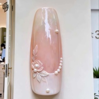 Sculpture d'art en fibre de verre sur mesure de grande taille pour la décoration des entrées de salons de manucure et de salons de beauté