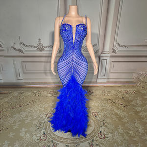 Abito da Cocktail con Piume Blu Diamante, Elegante Vestito Formale con Cristalli, Abito da Ballo per Donne - Product Image 1