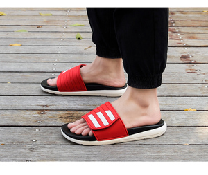 Sandalias Tipo Pantuflas de <span class=keywords><strong>PVC</strong></span> Negras para Hombre Personalizadas OEM para Verano y Playa al Aire Libre - Product Image 3