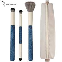Ensemble de 3 pinceaux de maquillage professionnels OEM d'usine, poils doux, manche en cuir, pour le visage, avec sac de transport