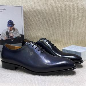 Chaussures de ville classiques pour hommes - Chaussures habillées de luxe à lacets, style Oxford fait main, chaussures habillées et Oxfords tendance - Product Image 3