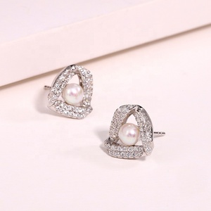 Boucles d'oreilles clous en perles d'eau douce géométriques tendance KAMMY 4-4,5 mm, argent S925 de haute qualité, zircon pour femmes - Product Image 4