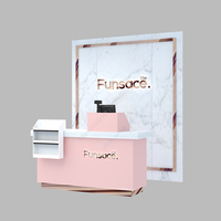 Mobilier de boutique de soins de la peau personnalisé rose présentoir de magasin de cosmétiques Led Island Cabinet pour magasin magasin de cosmétiques Design d'intérieur
