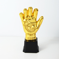 Trophée de Football en plastique Offre Spéciale trophée de chaussures d'école en résine coupe commémorative créative dans le thème du Football mondial inspiré modèle d'art