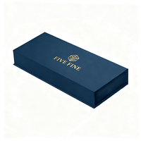 Boîte cadeau rigide en carton personnalisée de luxe, faite à la main, avec gaufrage, fermeture magnétique, taille et couleur personnalisées