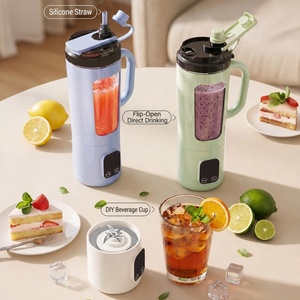 Mixeur Portable 700ML avec Contrôle Tactile, Écran LED Numérique, Extracteur de Jus Électrique, Préparateur de Smoothies et de Glace Pilée avec Paille pour l'Extérieur - Product Image 4