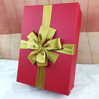 Boîtes à vêtements en carton coloré en papier kraft de luxe avec logo personnalisé Emballage de boîte de papier d'expédition en carton cosmétique