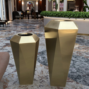 Soporte <span class=keywords><strong>para</strong></span> <span class=keywords><strong>Plantas</strong></span> de Acero Inoxidable Chapado en Oro, Moderno, Lujoso y Duradero, y Macetas Decorativas Altas <span class=keywords><strong>para</strong></span> Uso en Interiores y Exteriores del Hogar y Jardín - Product Image 3