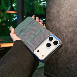 Nuova Custodia Magnetica Sottile <span class=keywords><strong>con</strong></span> Texture in Fibra di Carbonio per <span class=keywords><strong>iPhone</strong></span> 17 <span class=keywords><strong>14</strong></span> 15 16 Pro Max 17 Air <span class=keywords><strong>con</strong></span> Cornice Metallica per <span class=keywords><strong>Fotocamera</strong></span>, <span class=keywords><strong>Cover</strong></span> Rigida Antiurto - Product Image 1