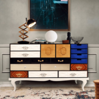 Buffet de style italien en bois massif, écologique et peu encombrant, pour salon moderne et usage hôtelier