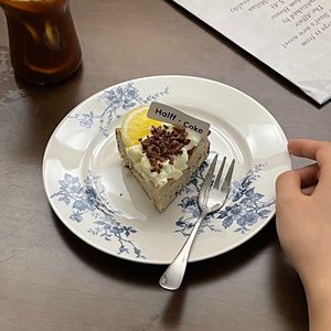 Assiettes et <span class=keywords><strong>plats</strong></span> à dessert ronds vintage Terre de Fer Assiette à petit-déjeuner en céramique classique française à fleurs bleues - Product Image 2