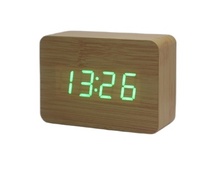 Großhandel Elektrischer LED Digital-Wecker - Modernes Design Geräuschloser Holzblock für Wohnzimmer/Büro/Tisch USB-Aufladung