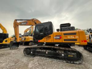 Excavatrice sur chenilles SANY Mini SY235 d'occasion, moteur Yanmar, poids opérationnel de 23,5 tonnes, modèle 2022, puissance de 128 kW - Product Image 5