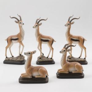 Statuetta in resina di gazzella e decorazioni artigianali con animali del deserto, MOQ 500 pz, design OEM/ODM benvenuti - Product Image 1