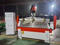 Routeur à bois pas cher 1325 1530 4x8 Routeur CNC 3D 3 axes Machine CNC à bois Machine de conception en bois