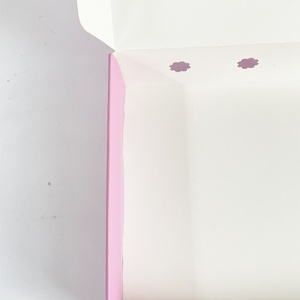 Caja de Papel para Empaque de Cosméticos de Lujo Pequeña Personalizada con Impresión a Color Reciclada y Logotipo - Product Image 6