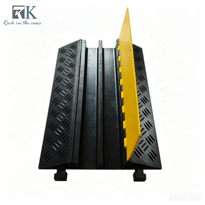 Rampe de protection de câbles robuste pour extérieur et intérieur, en caoutchouc, pour événements extérieurs - Product Image 1