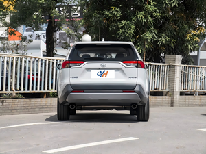 <span class=keywords><strong>Toyota</strong></span> <span class=keywords><strong>RAV4</strong></span> 2022 2.0L CVT FWD Edizione Fashion Premium, SUV Usato, 126kW 171cv, Efficiente nei Consumi, Sicurezza Intelligente, Auto Familiare - Product Image 5