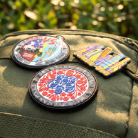 Patch en caoutchouc PVC souple avec fermeture auto-agrippante, logo personnalisé, forme fleur et cœur, décoration en dentelle pour chapeau, vente en gros directe usine Chine
