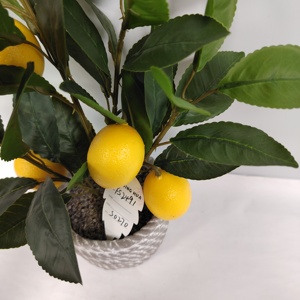 Mini Árbol de Limón Artificial <span class=keywords><strong>en</strong></span> <span class=keywords><strong>Maceta</strong></span> de Cerámica - Linda Planta Cítrica Artificial para Decoración del Hogar, Oficina y Escritorio, Idea de Regalo Perfecta - Product Image 2