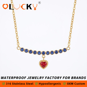 Fabricant <span class=keywords><strong>de</strong></span> bijoux personnalisés LUCKYJIU, collier en acier inoxydable plaqué or 18 carats, résistant à l'eau, avec cristaux délicats, <span class=keywords><strong>barre</strong></span> incurvée et pendentif en forme <span class=keywords><strong>de</strong></span> cœur - Product Image 1
