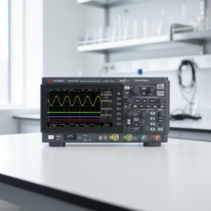 Oscilloscope numérique Keysight DSOX1204A 70/100/200 MHz avec 4 canaux analogiques et sonde - Product Image 1