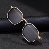 Lunettes de soleil rétro pour hommes, style punk, monture métallique, charnière à ressort, protection UV400, avec logo personnalisé