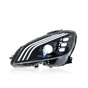 Phare LED W204 2007-2010 avec projecteur et feux de jour pour Mercedes-Benz Classe C – Remplacement personnalisé pour commandes en gros en atelier - Product Image 5