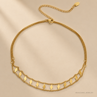 Colliers pendentifs en acier inoxydable de modèles variés, plaqués or, bijoux de mode pour femmes, vente en gros