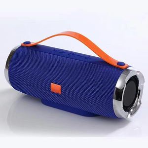 Reproductor de Karaoke uso mega bass estéreo de <span class=keywords><strong>altavoces</strong></span> de sonido altavoz portátil <span class=keywords><strong>bluetooth</strong></span> - Product Image 2