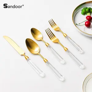 Aço inoxidável Talheres Set Acrílico Handle Talheres 5pcs Faca Garfo e Colher para Restaurante Hotel e Família