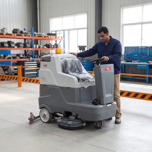 Autolaveuse électrique commerciale neuve, batterie au plomb 24V203AH, efficacité 5600m²/h, autonomie de 4 à 6h - Product Image 1