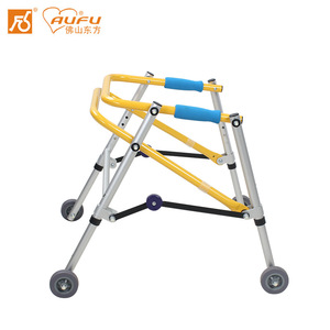 Marche-bébé AUFU FS9121L-B réglable en hauteur pour enfants de 0 à 14 ans avec roues - Product Image 3