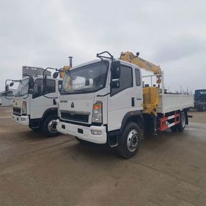 Sinotruk 6.3 Ton Truck Mounted <b>Crane</b> with Weichai <b>Engine</b> Huade Components Gearbox & Pump 5.5m Span for Construction Use - Product Image 2