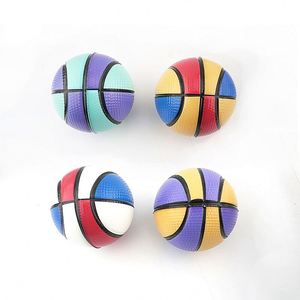 Balles anti-stress à presser pour le football personnalisées Figet Toy Sensory Kids Cricket Foam Rainbow 3D Ball Stress - Product Image 4