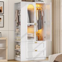 Armoire moderne SENYU avec portes shaker, panneaux en verre, étagères à 4 niveaux, unité de rangement à panneaux perforés, meuble de chambre autoportant
