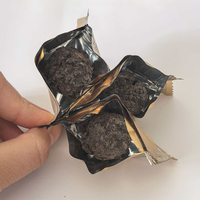 Boules de chocolat fondantes enrobées de miettes de biscuits croustillantes, emballées individuellement, vente en gros directe d'usine, friandises chocolatées, collation