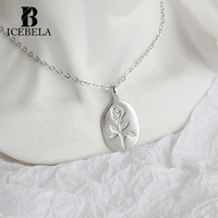 Feiner Schmuck 18k Vergoldete S925 Sterling Silber Blumen-Karneol Damen-Schmuck Monatsblume Ovaler Anhänger Halskette für Frauen