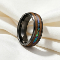 Bagues en tungstène gris anthracite tendance en gros avec incrustation de coquille d'ormeau et de bois de fût de whisky pour hommes et femmes, alliance de mariage et de promesse