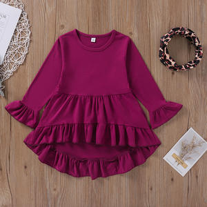 Robe unique pour bébé fille, modèle Persnickety, faite main au crochet, extensible, à coupe asymétrique - Product Image 2