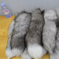Porte-clés en fourrure de renard véritable en gros, 40-46 cm, accessoire de décoration moelleux en fourrure de renard argenté naturel pour sac
